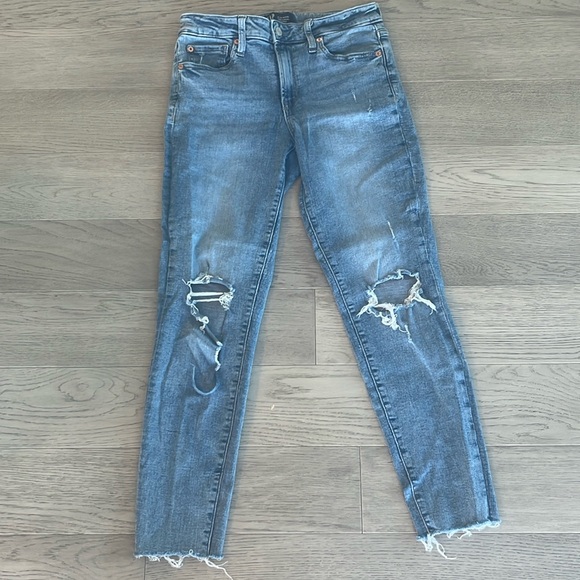 Gap Denim Universal Legging / Jegging Size 8/29 Light Wash - Picture 2 of 6